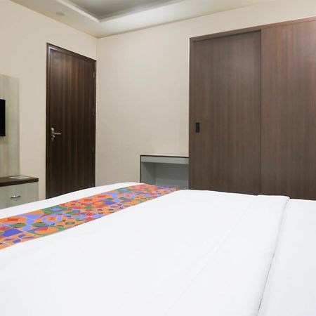 Fabhotel Bliss Premium Ґурґаон Екстер'єр фото