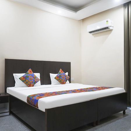 Fabhotel Bliss Premium Ґурґаон Екстер'єр фото