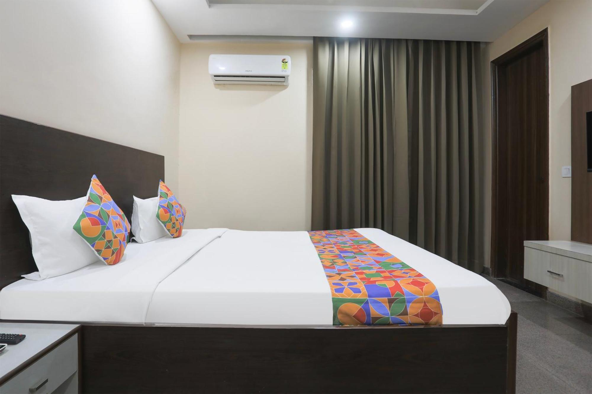Fabhotel Bliss Premium Ґурґаон Екстер'єр фото